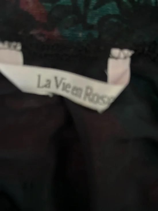 La Vie En Rose Black Lace Chemise with Sheer Skirt - Picture 8 of 8